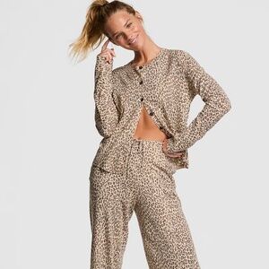 Pink by Frankie’s Bikinis Cardigan & Pants Baby Cheetah Print Sz S/P/CH